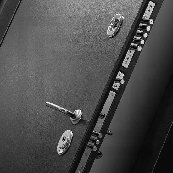 Входная дверь Лабиринт Silver Панорама с зеркалом (Белый софт)