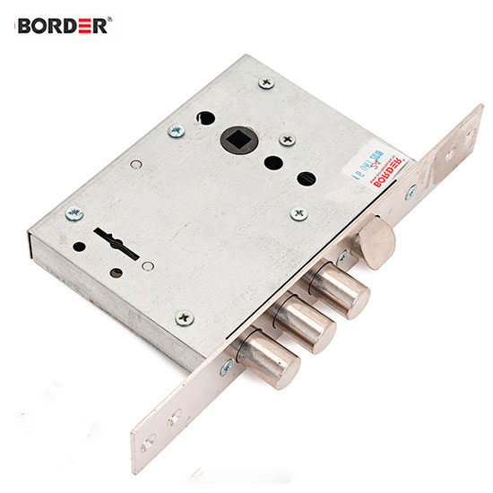 Входная дверь Лабиринт Термо Лайт 14 с терморазрывом Дуб кантри